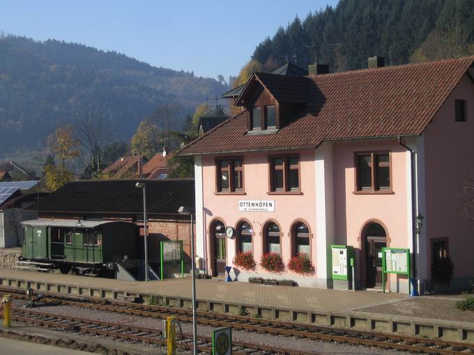 Bahnhof Ottenhfen