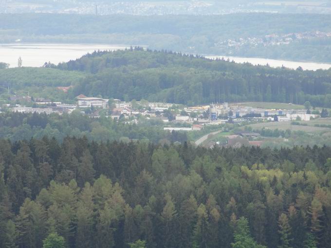 Aussichtsturm Hohenbodman: Gewerbegebiet Oberried