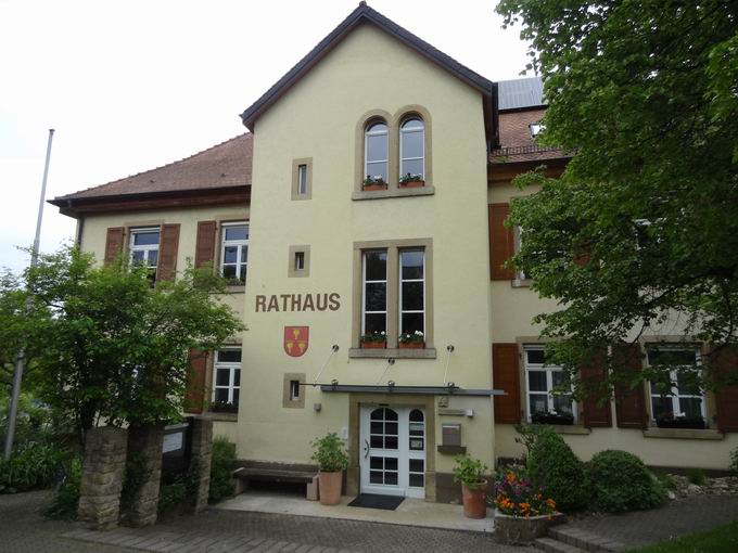 Rathaus Pfaffenweiler: Ostansicht