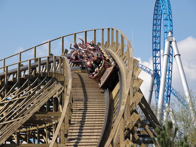 WODAN-Timburcoaster Zug