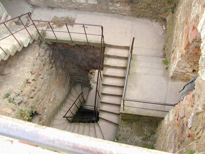 Burg Staufen: Treppenaufgang