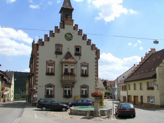 Marktplatzbrunnen Sthlingen