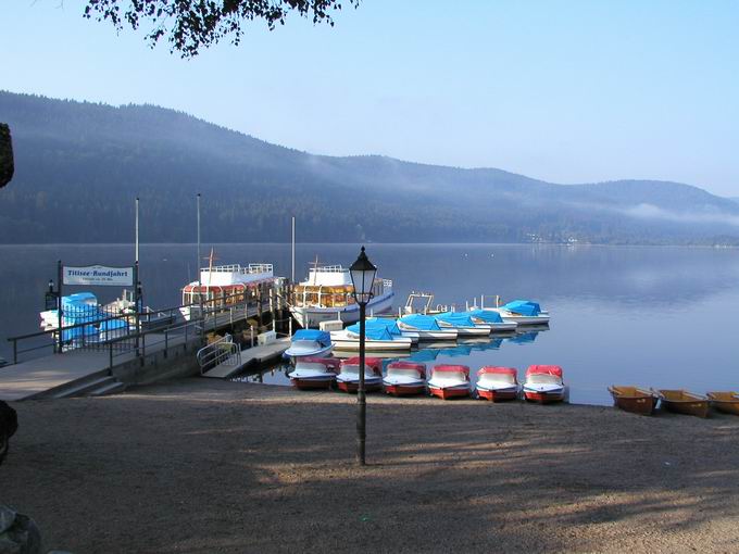 Bootsbetrieb Schweizer Titisee: Anlegesteg Rundfahrten