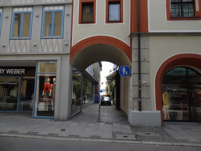 Christophstrae berlingen: Zeughausgasse