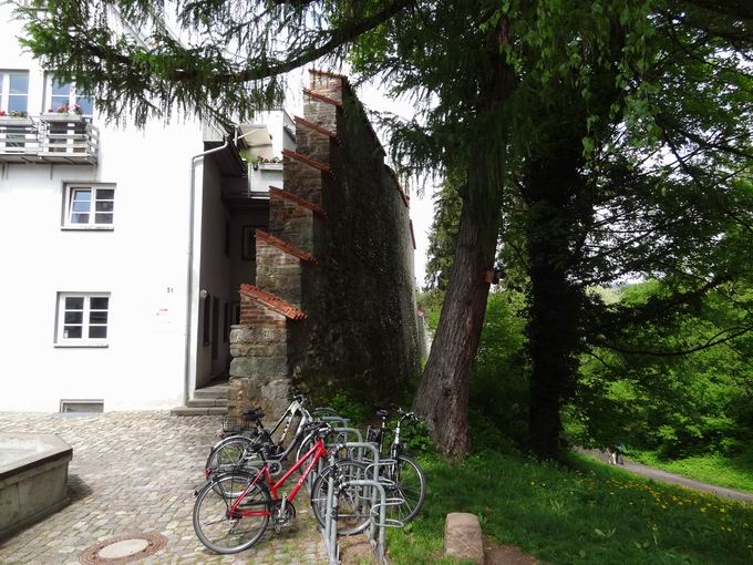 Gradebergstrae: Blick Stadtmauer