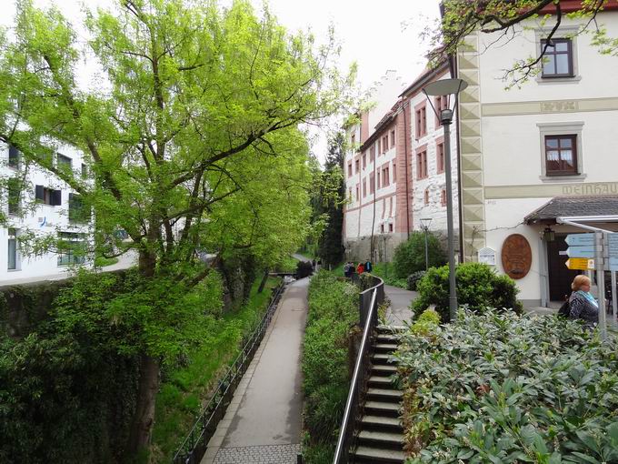 Krummebergstrae: Ostansicht Stadtgraben