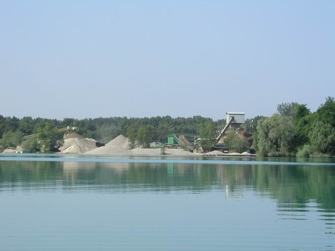 Burkheimer Baggersee: Kieswerk