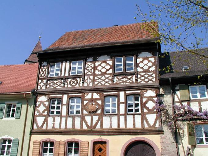 Gasthaus Zu den fünf Türmen Burkheim