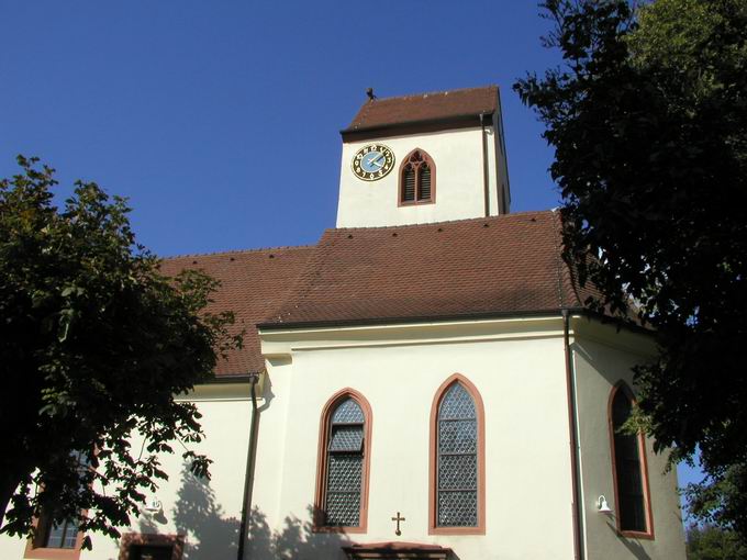 Kirche St. Laurentius Bischoffingen: Sdansicht