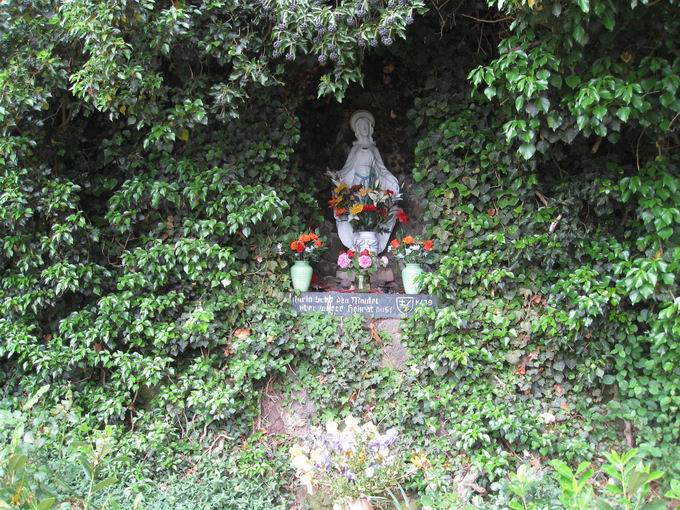 Lourdes-Grotte Achkarren