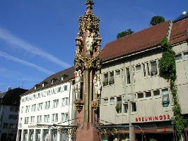 Fischbrunnen Mnsterplatz Freiburg