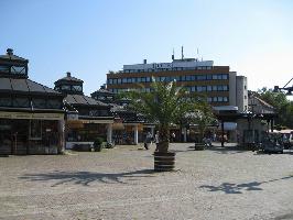 Bahnhofsplatz Lrrach: Geschfte