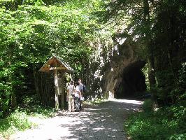 Felsentunnel Murgtalpfad Sdschwarzwald