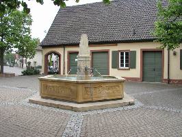 Rathaus Griheim:Brunnen