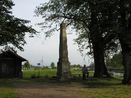 Gedenkstein am Leopoldskanal