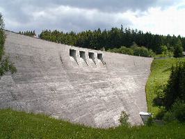 Staumauer Schluchsee: Westansicht