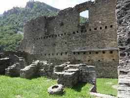 Castello di Mesocco: Kernburg