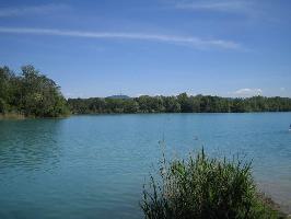 Burkheimer Baggersee: Blick Kaiserstuhl