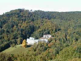 Bergfried Kastelburg: Blick Bruder-Klaus-Krankenhaus